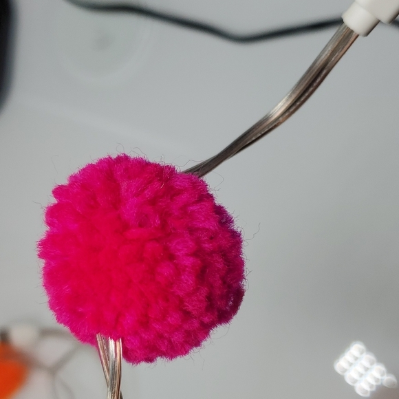 Light up phone charger. Apple - Picture 4 of 7